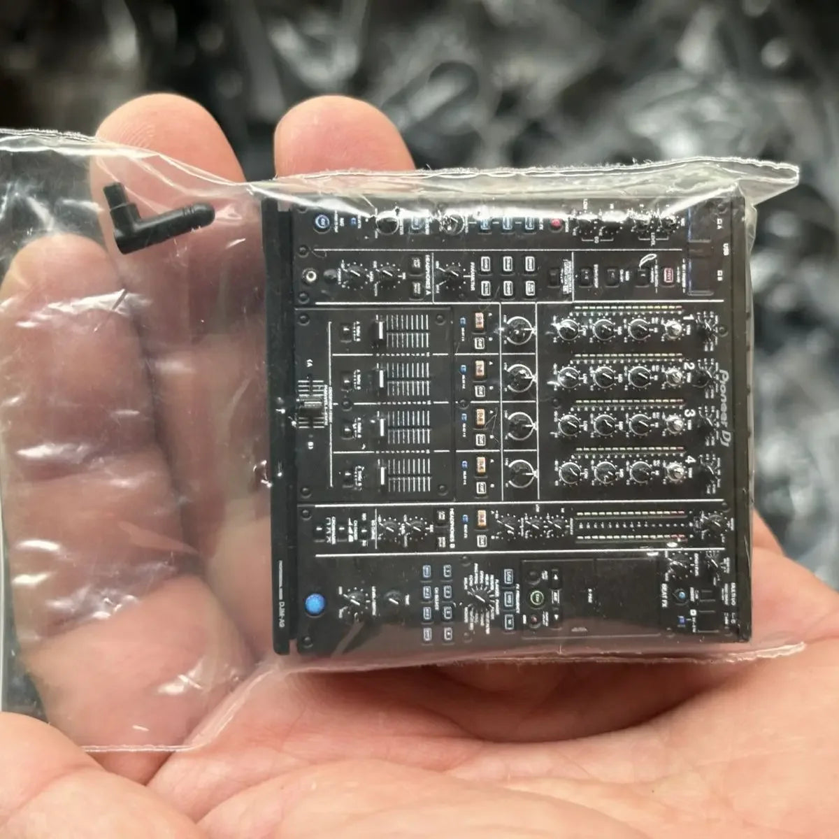 Pioneer DJ Controller Model Pioneer  Audio Equipment Miniature Model Mixer CD Player Keychain